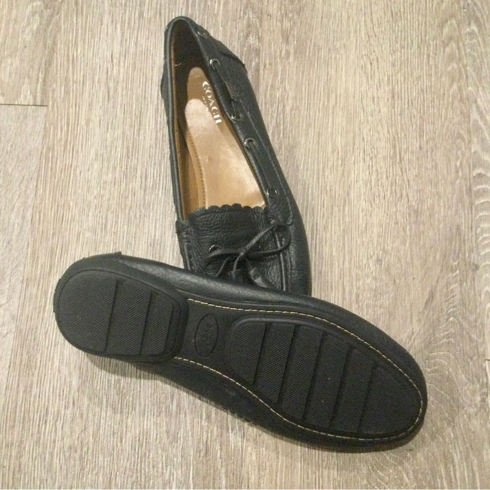 COACH LEATHER LOAFERS. Practically unworn. - Picture 6 of 7